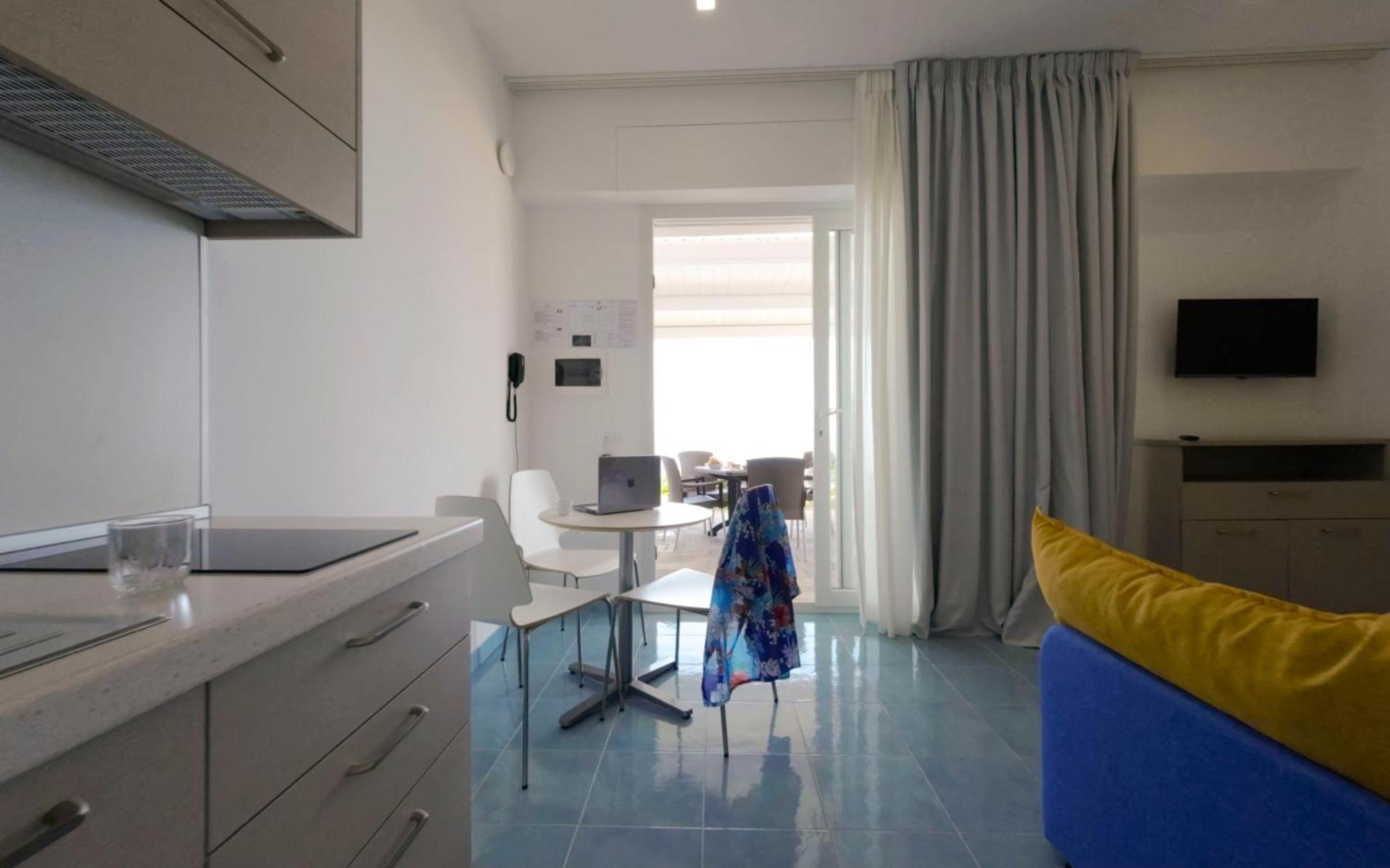Residence Pietre Bianche Aparthotel Pizzo  Exterior photo